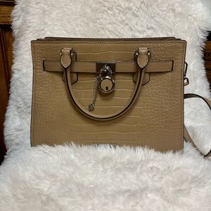 NWT Michael Kors Hamilton Purse